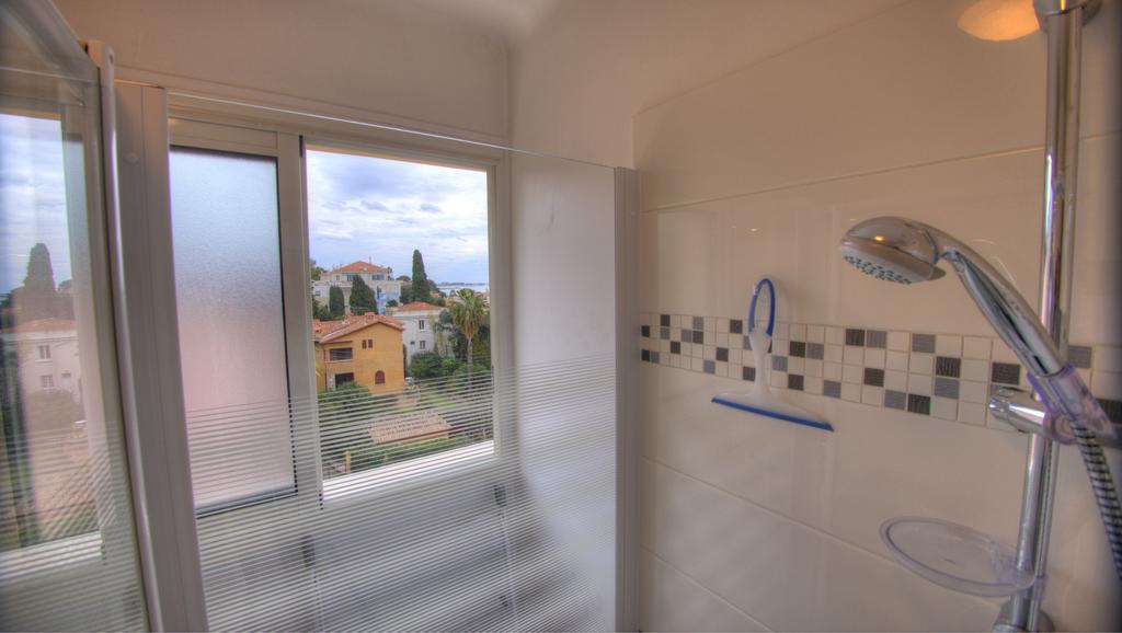 Beau 2 Pieces 3 Etoiles Vue Mer Garage Prive 150M Plages Wifi Кан Стая снимка